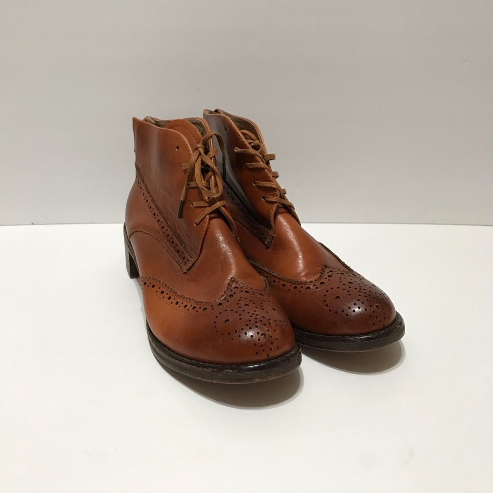 Initial Brown Ombré Leather Wing Tip Boots